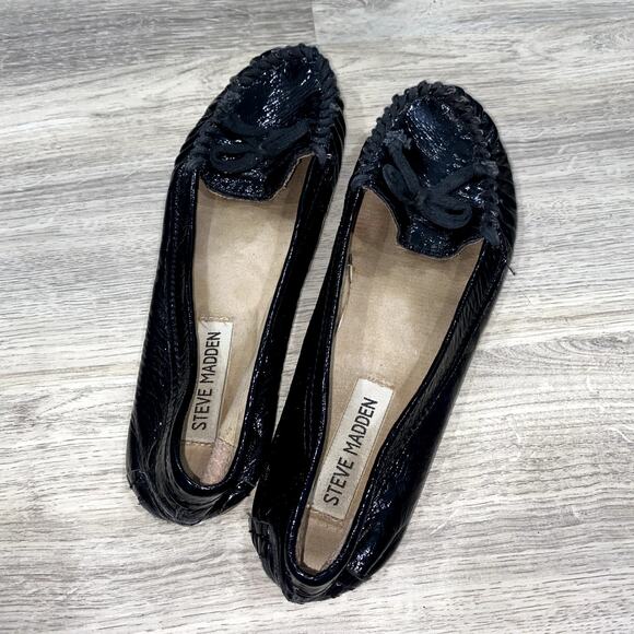 Steve Madden Black Patent Leather Moccasin Flats with Bow Detail Size 8.5 - Picture 9 of 9